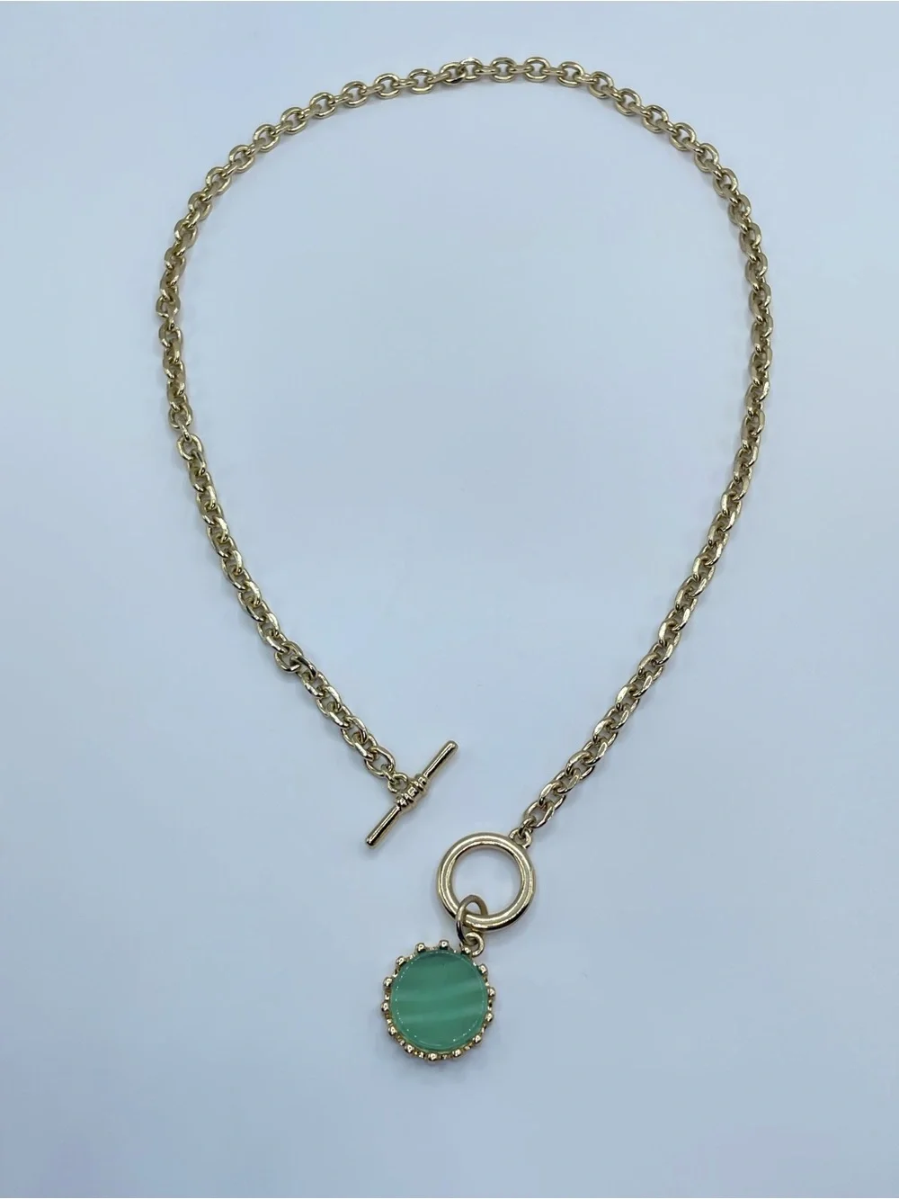 Gold Tone Faux Green Malachite Pendant Toggle Necklace Round Charm Statement